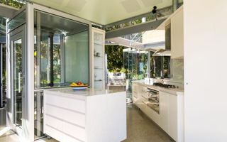 THE GLASS HOUSE