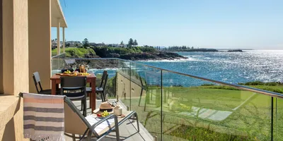   Headland Hideaway