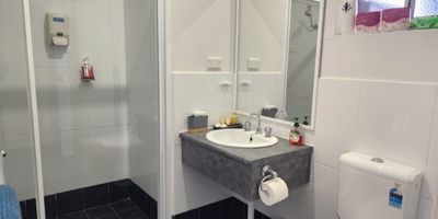   Jopen Motel Unit 4