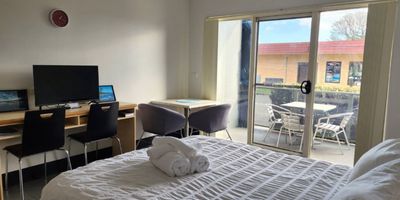   Jopen Motel Unit 6