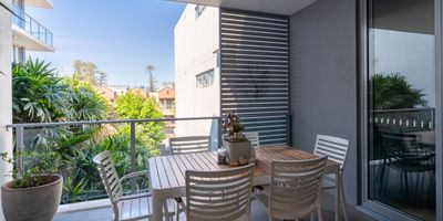   Beachside Escape - 100m from the beach