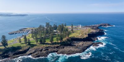   Beachside Escape - 100m from the beach