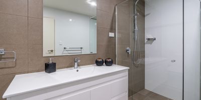   Beachside Escape - 100m from the beach