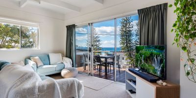   Beach House on Booth