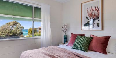   Beach House on Booth