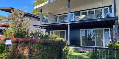   Flat Rock Beach House