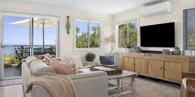   Rockys Beach House