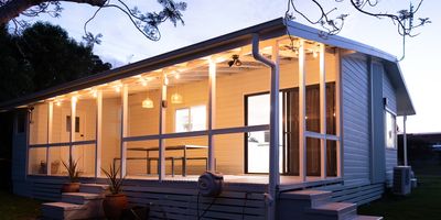   Bendy Beach House