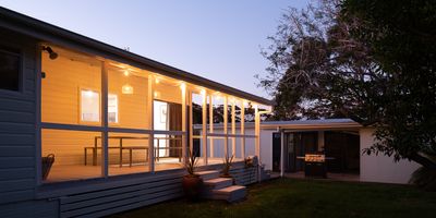  Bendy Beach House