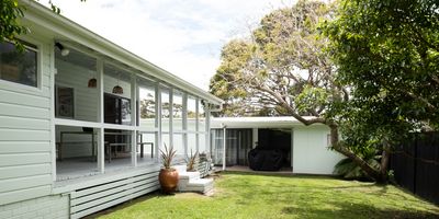   Bendy Beach House