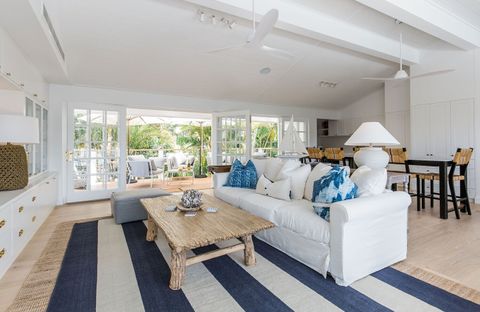 Marola - Location - Style - Decks - Heated pool