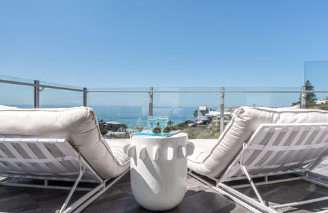 Villa Isabelle - Sunshine Beach - Views - Pool