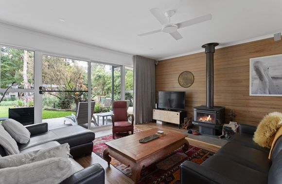 Woodland Retreat in Silverleaves