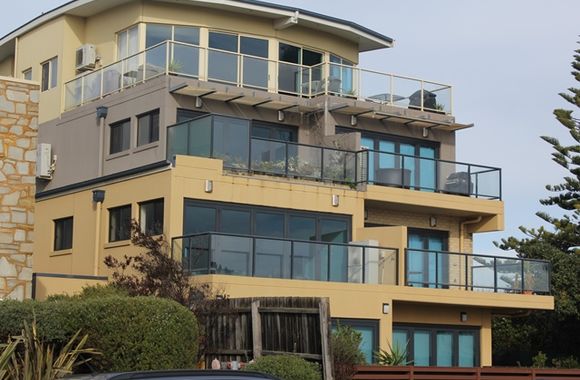 The Hamptons Hideaway on the Esplanade