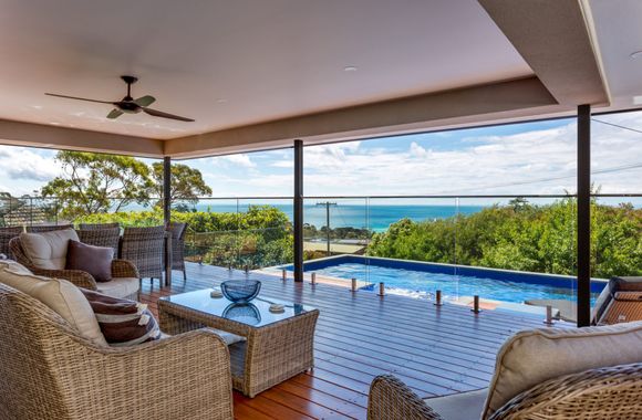 POOLSIDE GETAWAY - DROMANA