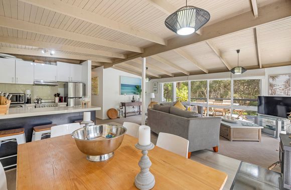 AMONGST THE TI-TREES - RYE