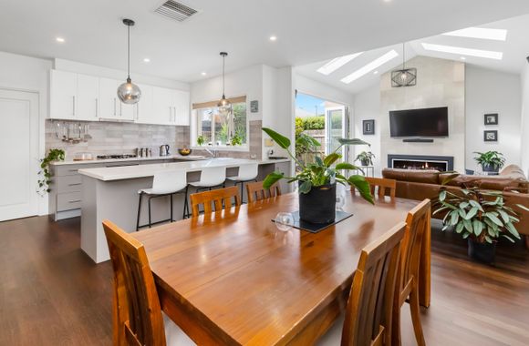 BANGALOW - MORNINGTON