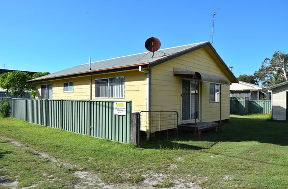 Wenlaw Cottage (Rear) Hat Head