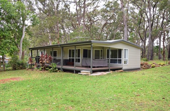 Hugh's Hideaway Arakoon