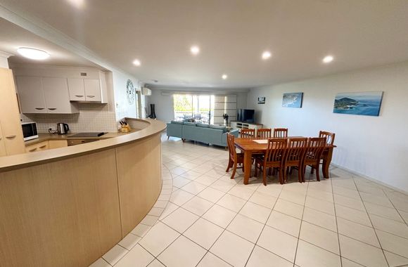 Jubilee Apartment 04