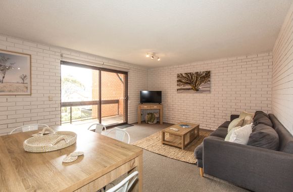 Sunrise - 15/121 Gippsland Street