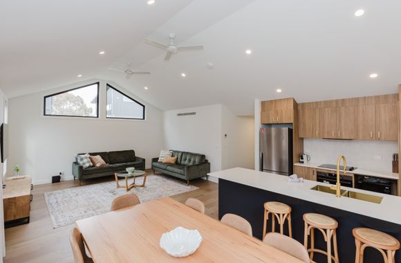 16B Rawson Street