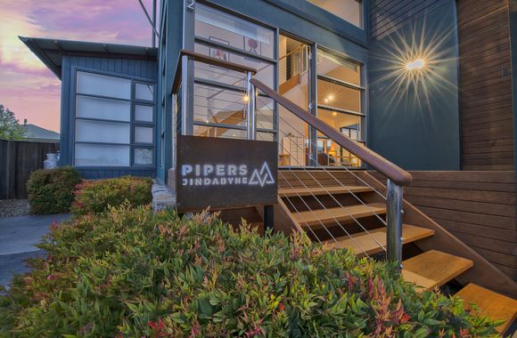 Piper’s – 2/111A Gippsland Street