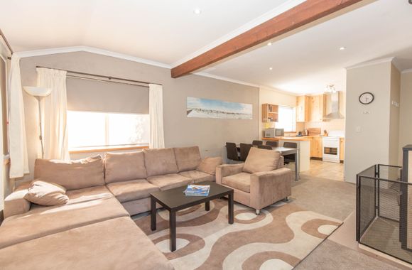Charvel – 2/35 Gippsland Street