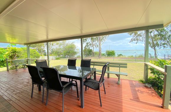 Conway - Burrum Heads- Riverfront - 3BR- Aircon-Pets Welcome