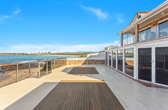 Sea Breeze @ Barrack Point