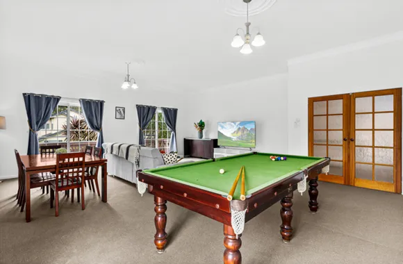 Loftus Spacious Getaway