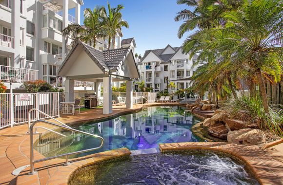 Bay Apartments Unit 10