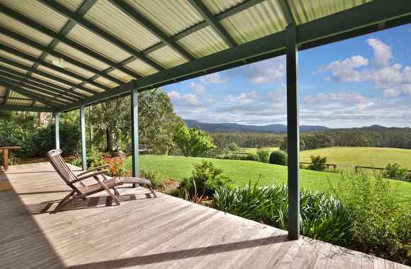 Borrowdale – Expansive Views of the Escarpment