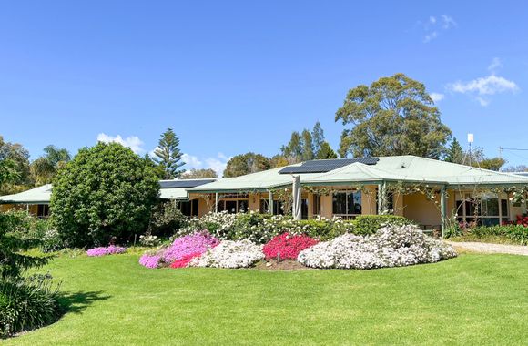 Coolaroo Beach House – Rural Bliss by the Coast