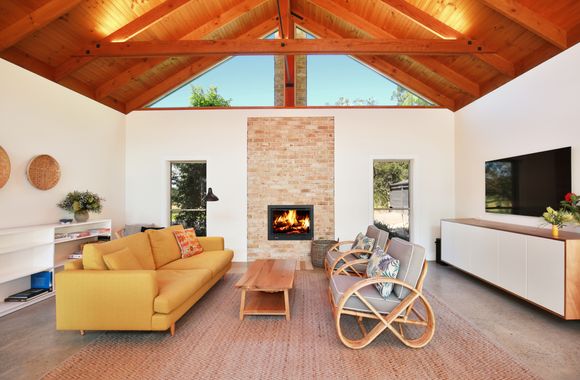 The Paddock – A Modern Coastal Barn