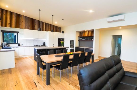 CASTLE ON THE HILL – Beautiful Mountain Views