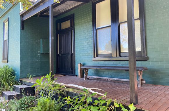 Large Coastal Cottage