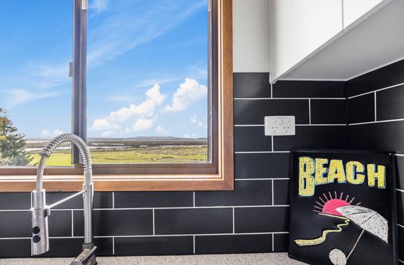 Cute Cottage with a View