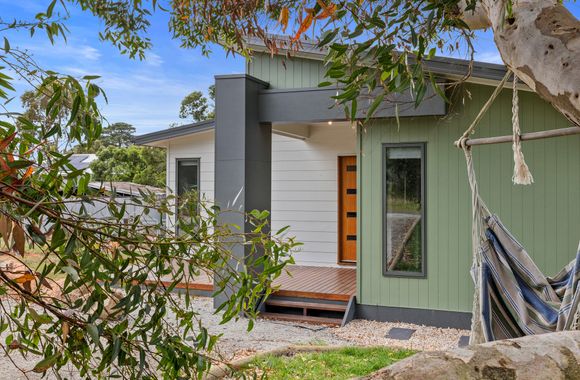 Drift Away at Venus Bay