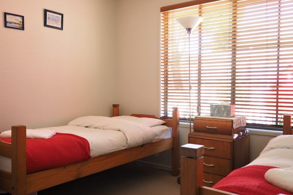 Sandhurst Escape 2-17