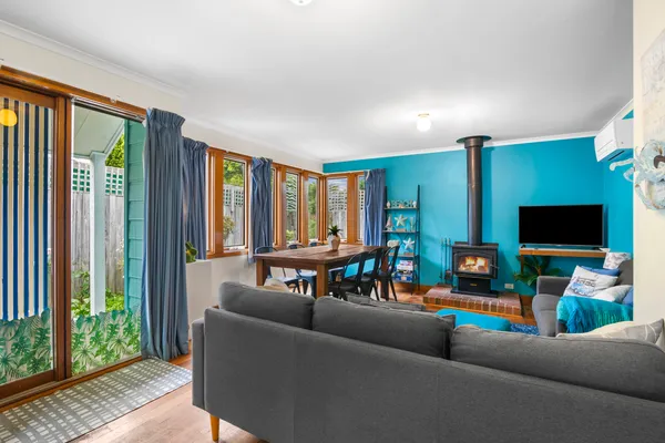 Price on the Beach 2c