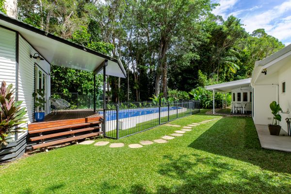 Mistral Tropical Beach House