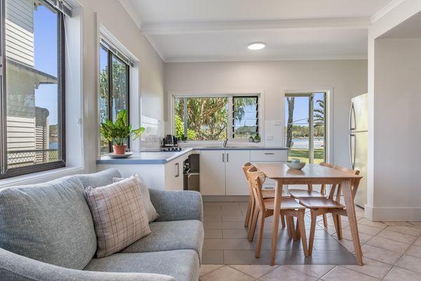 SunnySide Down – 2/3 McDonald Place