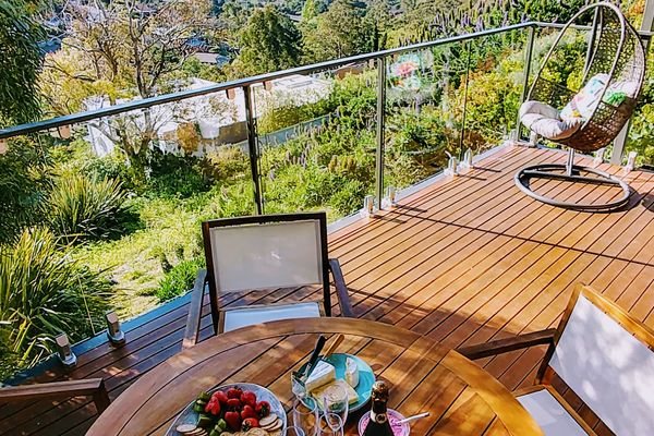 The View 2 bed unit with stunning Hobart outlook