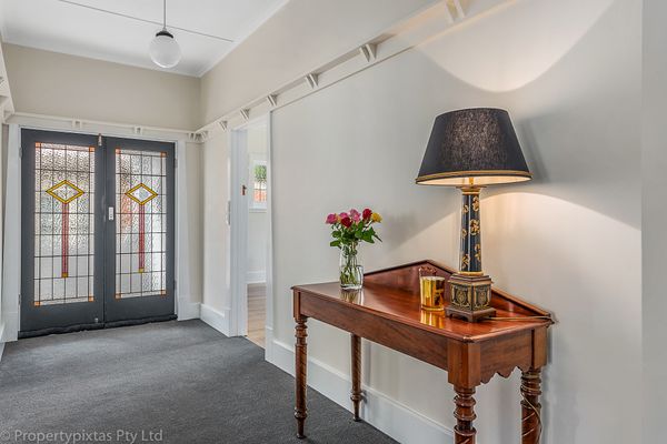 Best on Burnett best location parking sleeps 8