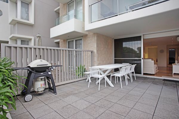 Beachfront on Bennetts | Beaches Apartment 4