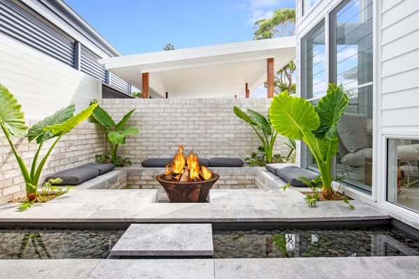 Unwind – Pet Friendly – 1 Min Walk to Beach