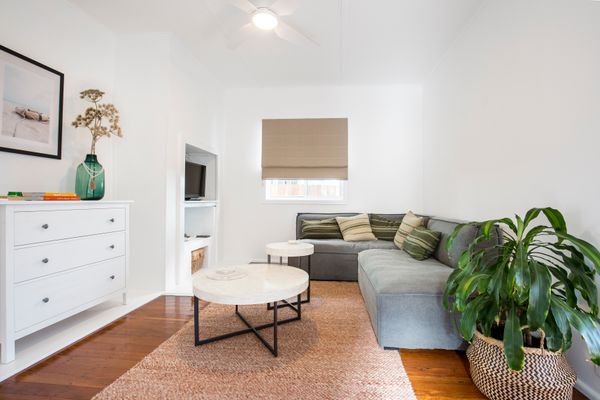 Fishery Road Cottage – Newly Renovated – Pet Friendly – 2 Mins Walk to Beach