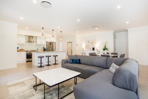 La Belle Vie – 1 Min Walk to Basin Walking Track