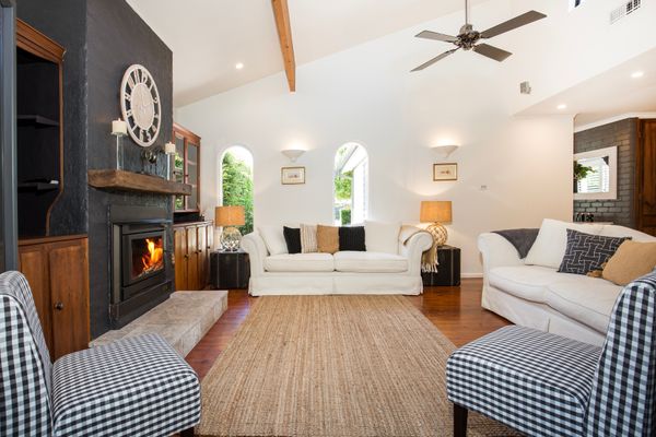 Mulberry House – Pet Friendly with Swimming Pool